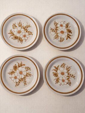 Vintage Set of 4 Mountain Wood Collection Dried Flowers stoneware plates dishes